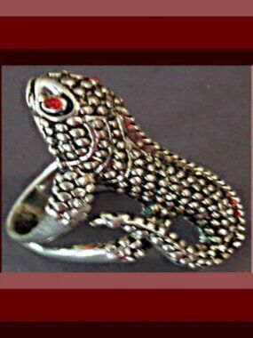 Tibetan Silver Lizard Design Ring With Red Crystal Eyes Size 9.5 Unisex Biker